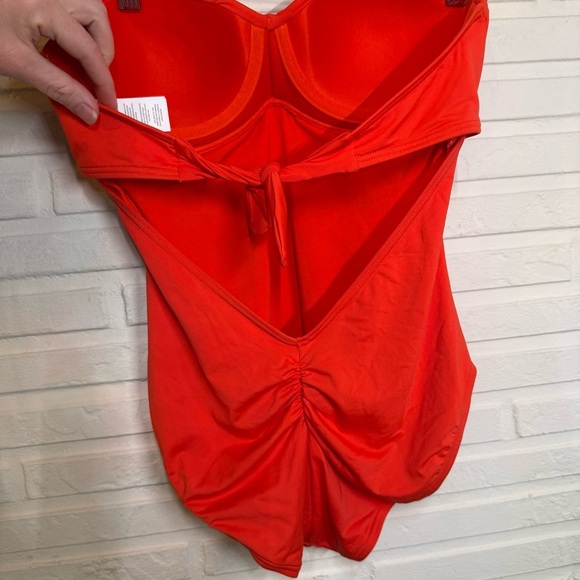 Kate Spade Hot Cherry Strapless Twist One Piece Bathing Suit, Women’s Size Small - Picture 7 of 10